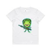 ALIEN WITH RAY GUN